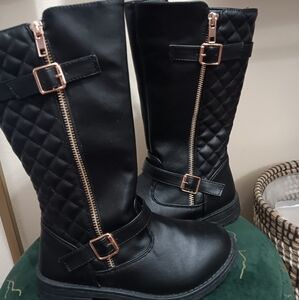 Black Quilted Women's Boots